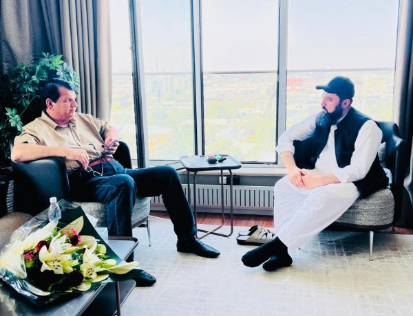 IUSM Rector Dr. Ali Ihsan Meets with Federal Minister of Pakistan to Strengthen Educational Cooperation